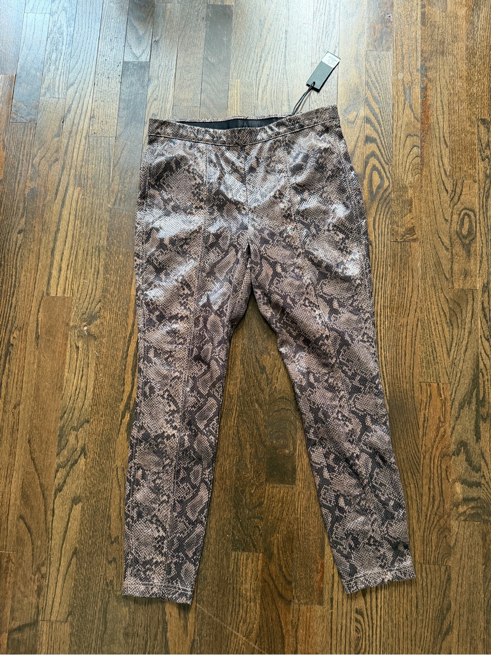 NWT Blank NYC Women's Snake-Print Leggings